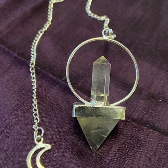 🌜 Clear Quartz Pendulum & Pendulum Board 🌛 - Picture 10 of 10